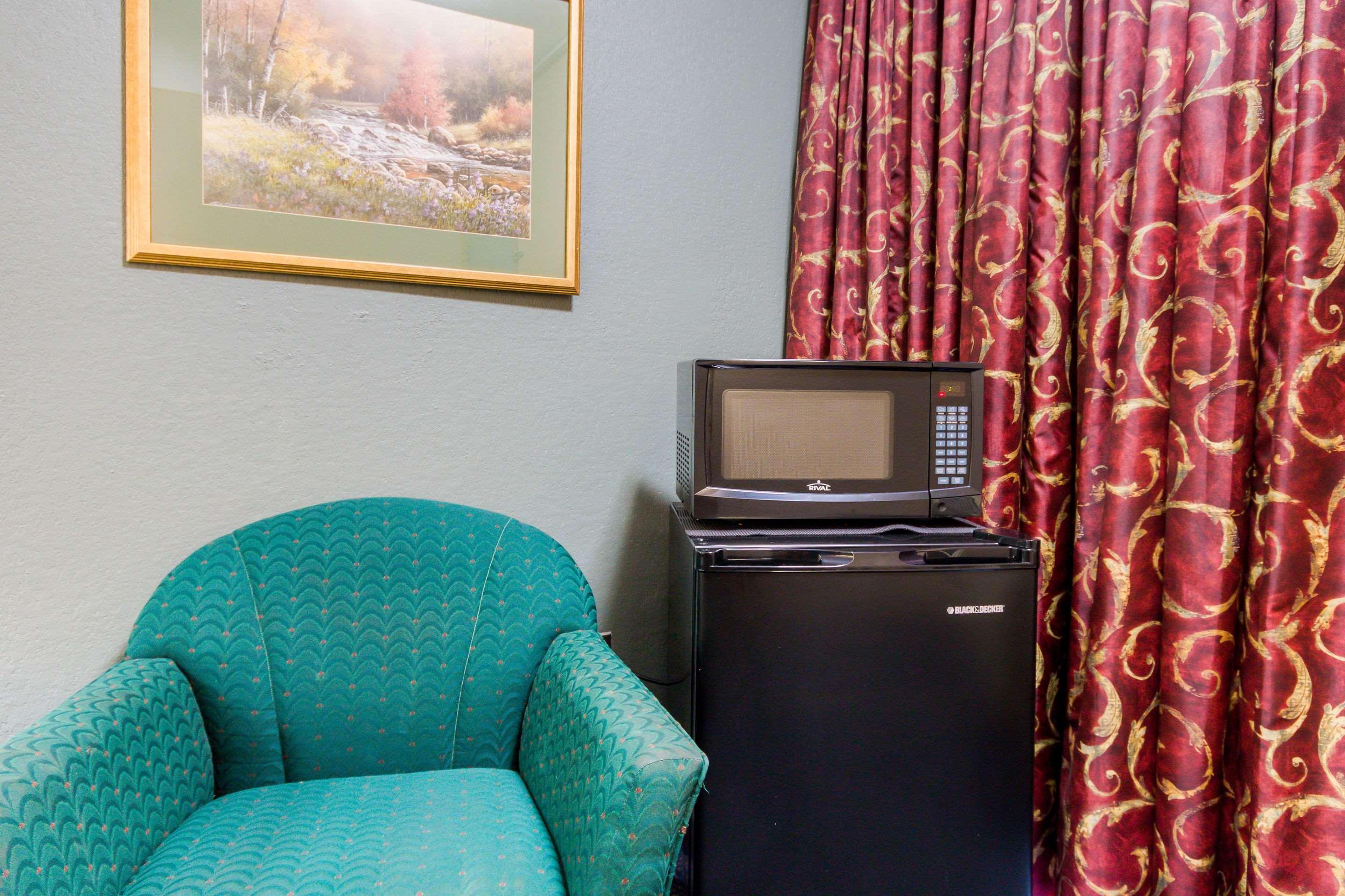 Rodeway Inn And Suites بورتسموث المظهر الخارجي الصورة