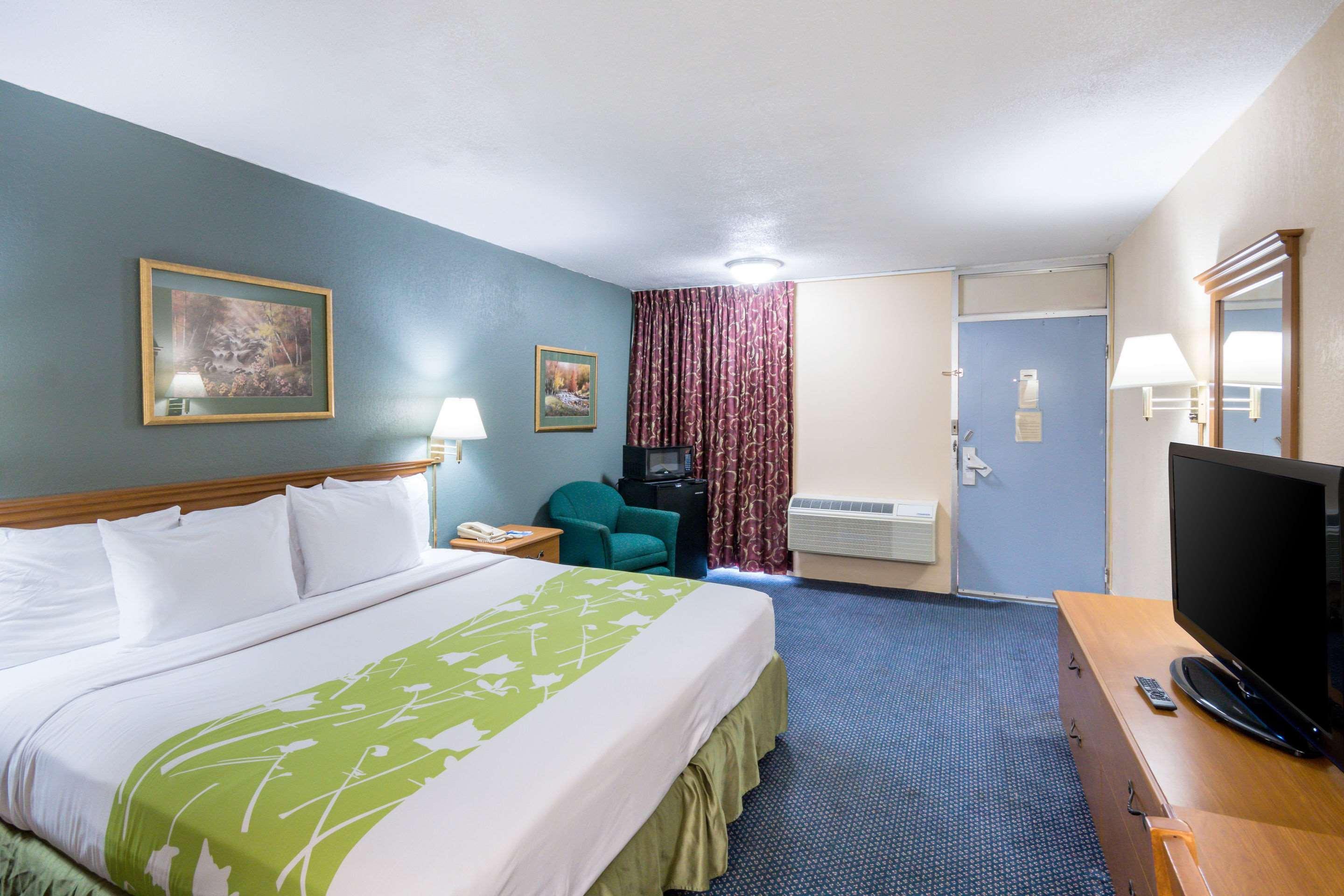 Rodeway Inn And Suites بورتسموث المظهر الخارجي الصورة