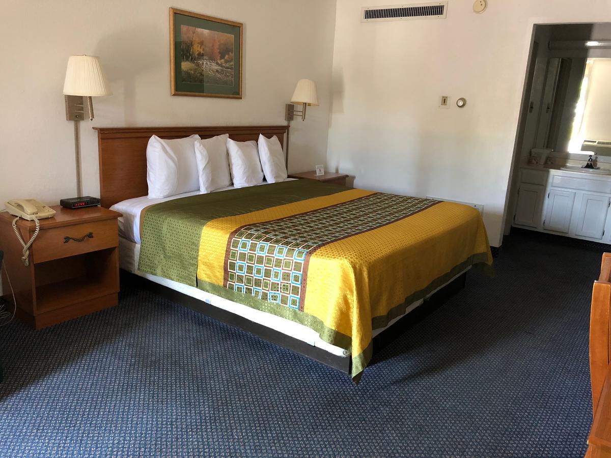 Rodeway Inn And Suites بورتسموث المظهر الخارجي الصورة