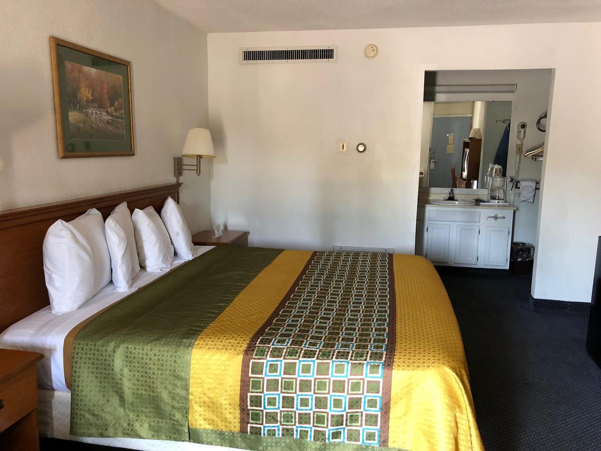 Rodeway Inn And Suites بورتسموث المظهر الخارجي الصورة